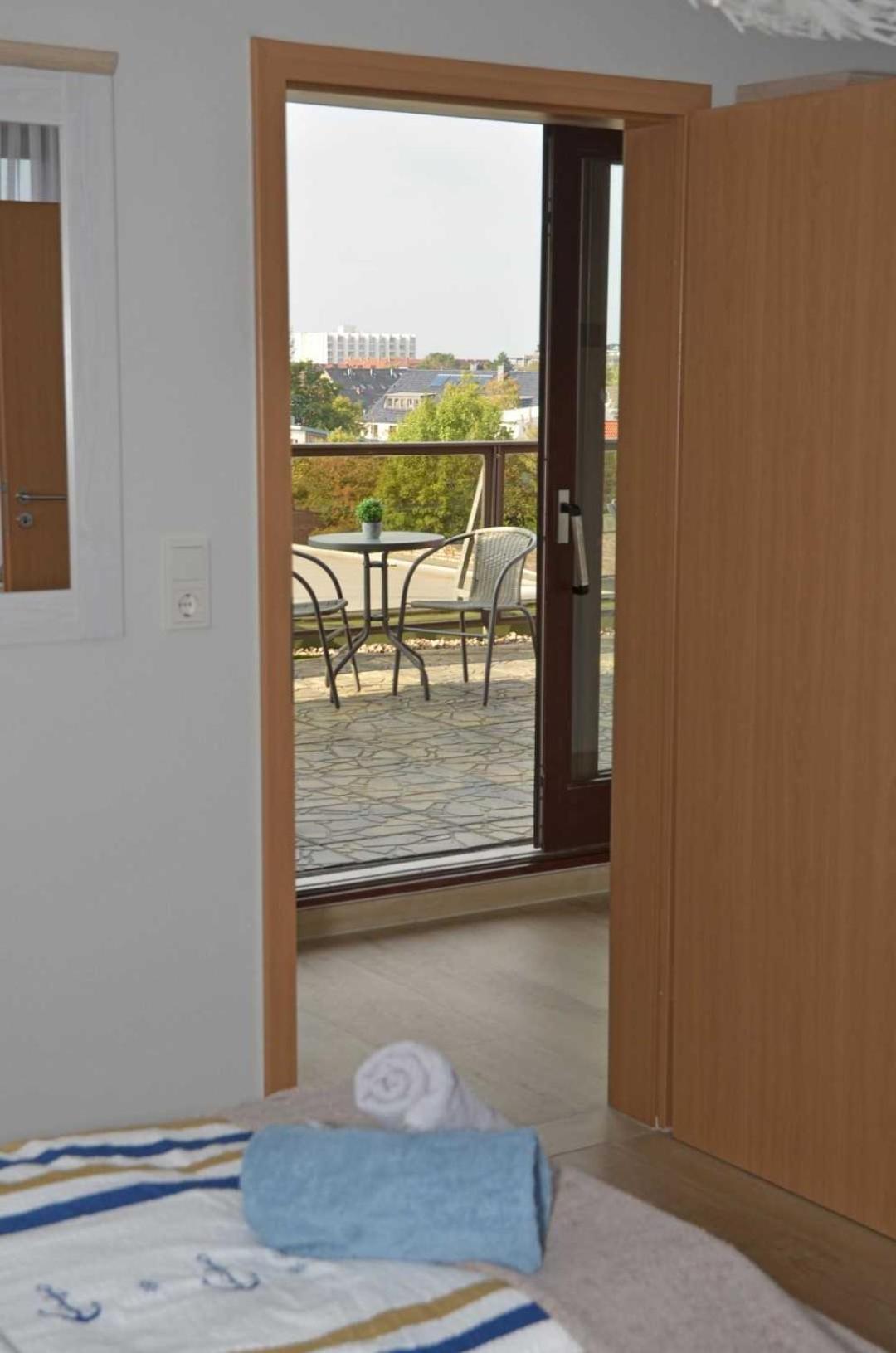 Hotel Zur Seerobbe Κουξχάφεν Εξωτερικό φωτογραφία